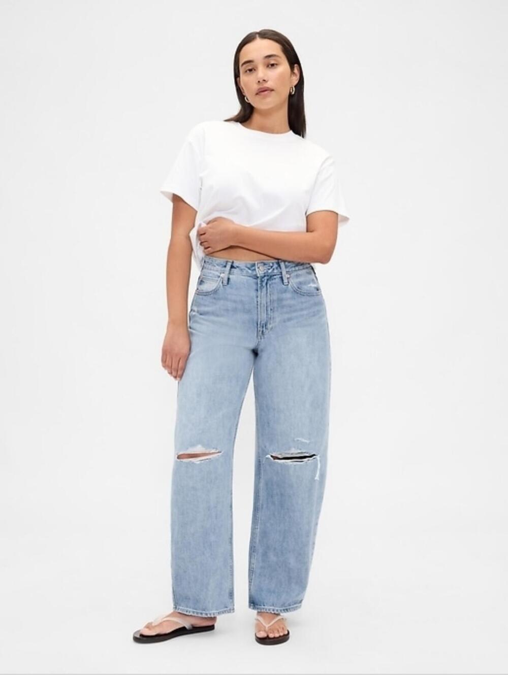 Gap Curvy High Rise Barrel Jeans Light Wash 10 30 regular holes distressed